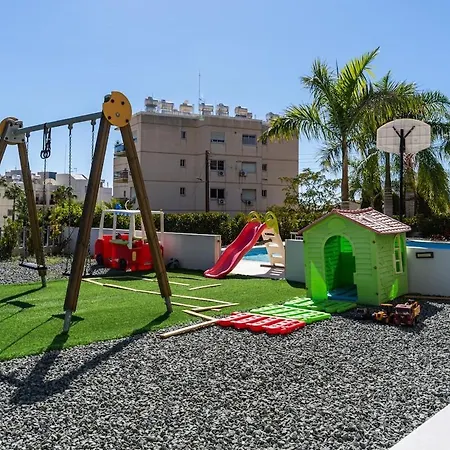 Pearl Luxury Family *